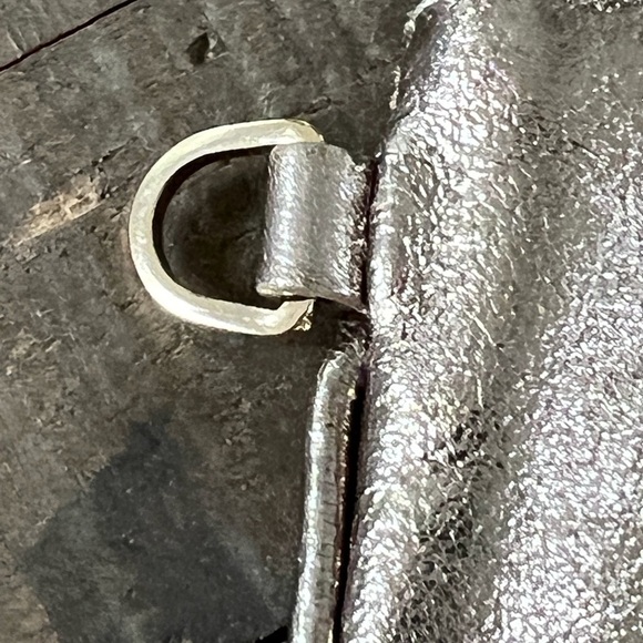 Tiffany gold leather clutch - Picture 3 of 9